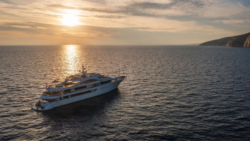 M/Y ANTHEA