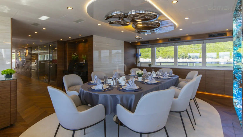 M/Y ANTHEA