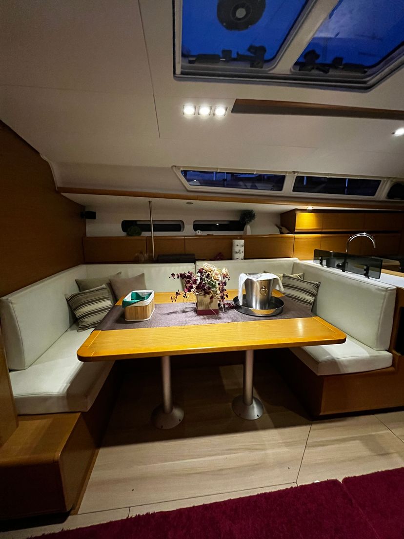 Jeanneau SUN ODYSSEY 439 Mario