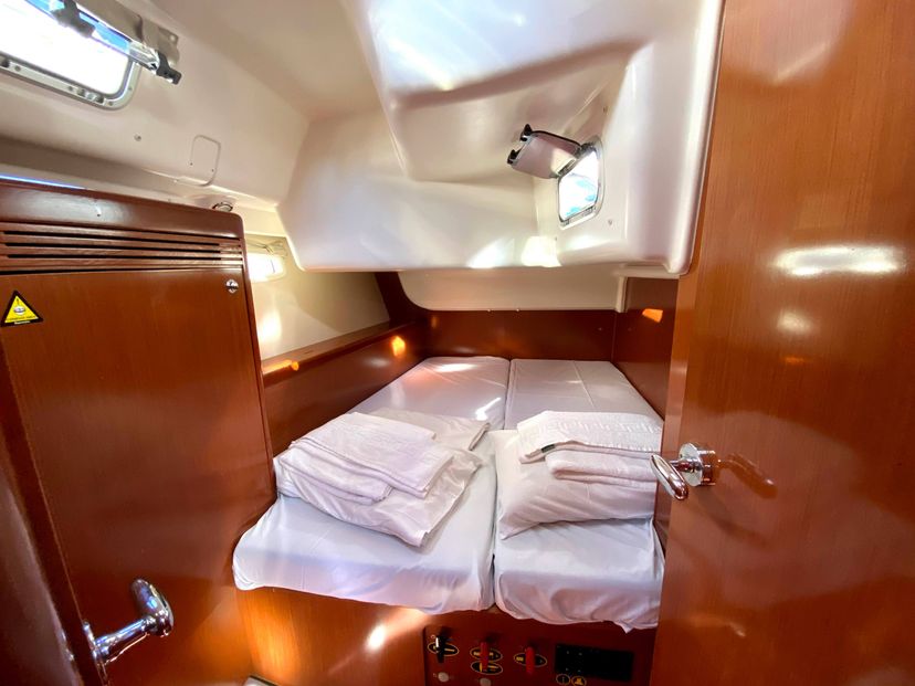 Beneteau OCEANIS 43 Serenity