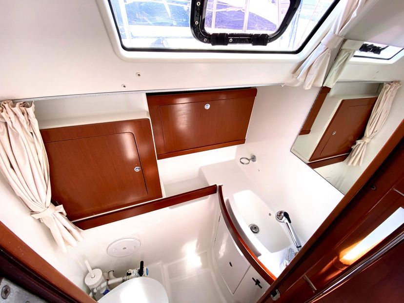 Beneteau OCEANIS 43 Serenity