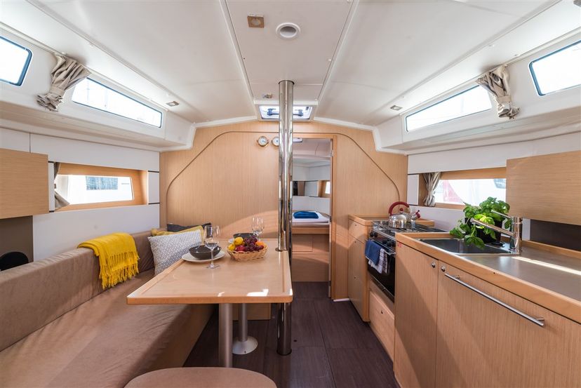 Beneteau 38 RUSALKA