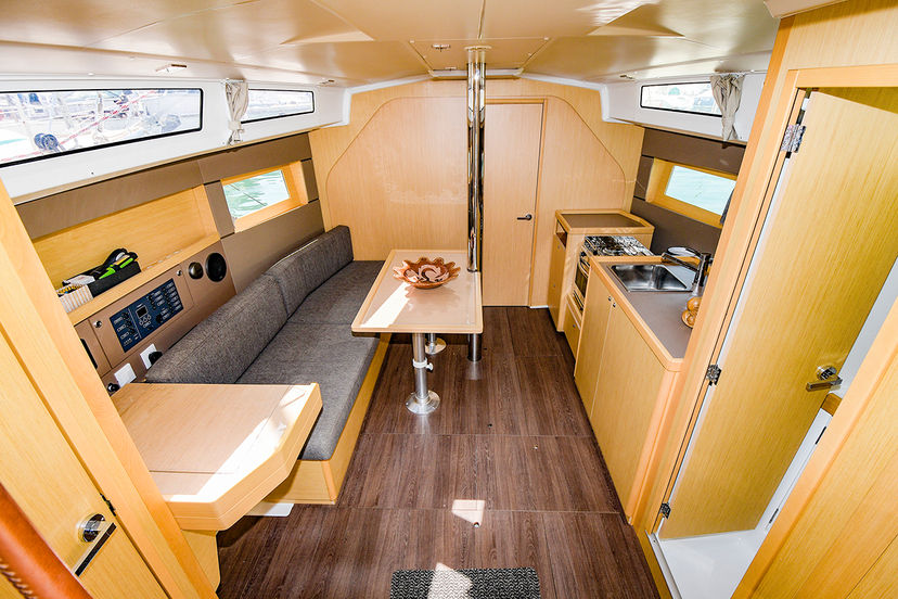 Beneteau 38 Lisis