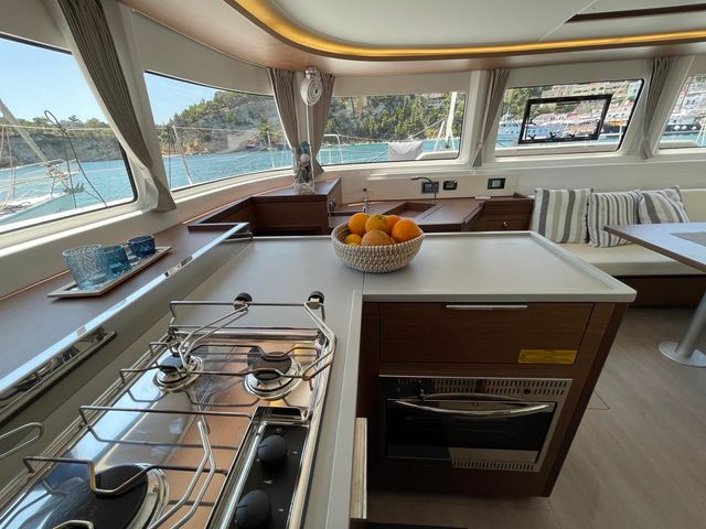 Lagoon 46 Grand Blue