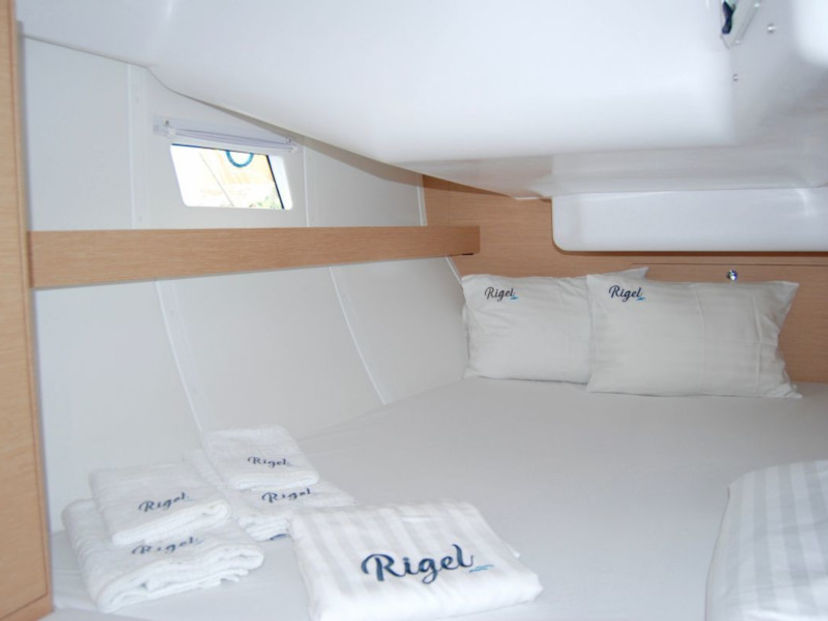 Elan 45 Rigel (Electric Heads, Inverter)