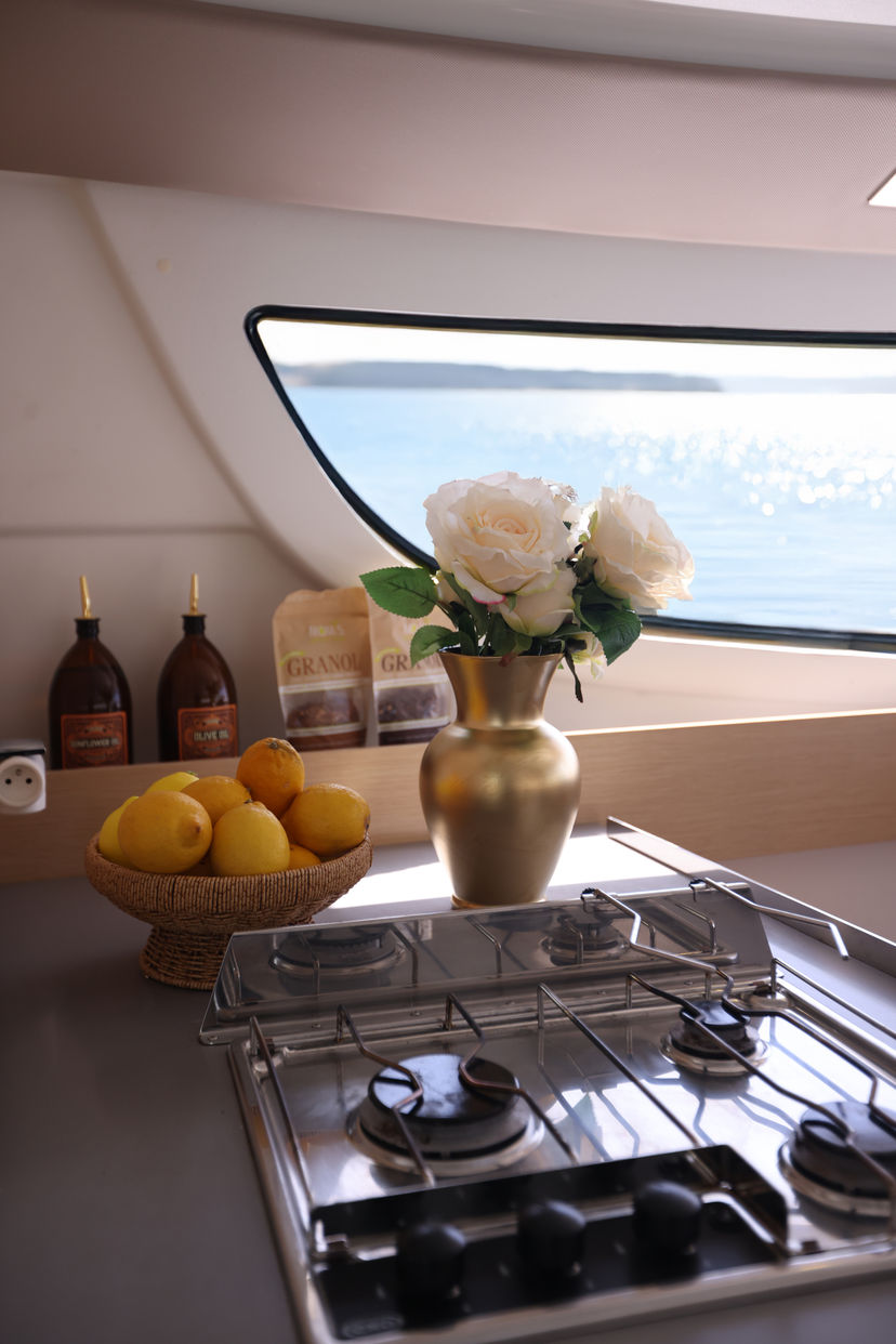 Fountaine Pajot LIPARI 41 Romeo & Juliet