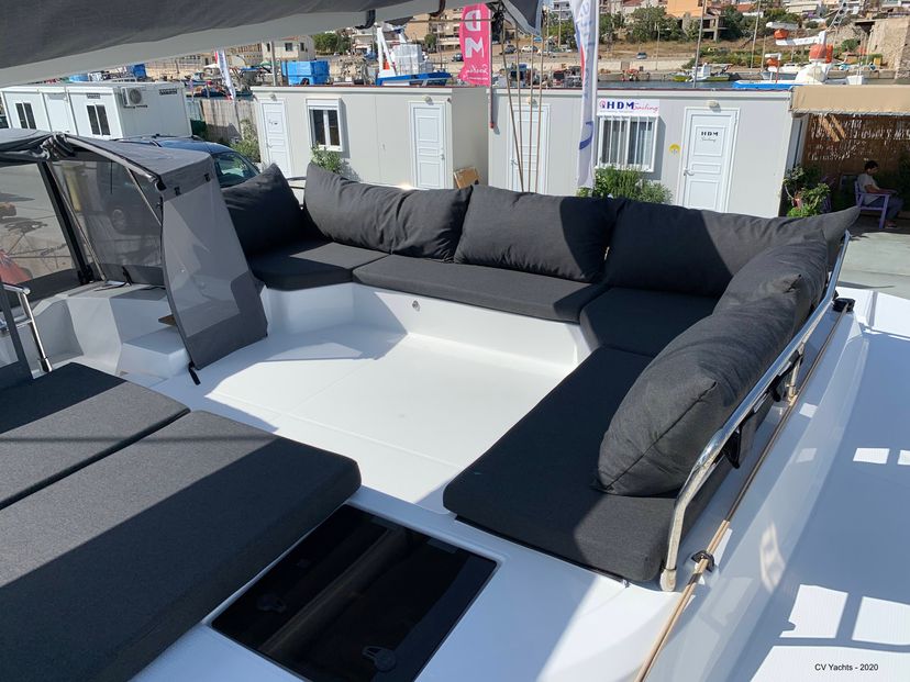 Fountaine Pajot 45 Lazuli