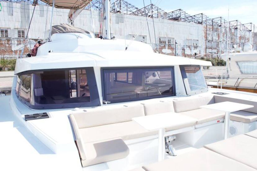Bali Catamarans 4.3 Fasteam One (WM - A/C - GENERATOR)