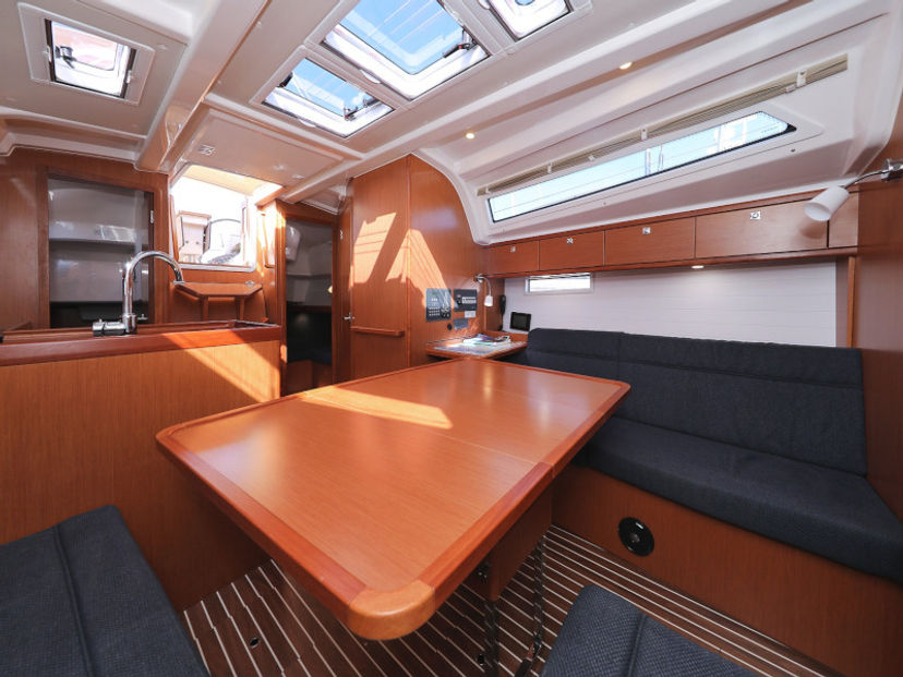Bavaria Yachtbau 37 Lupe
