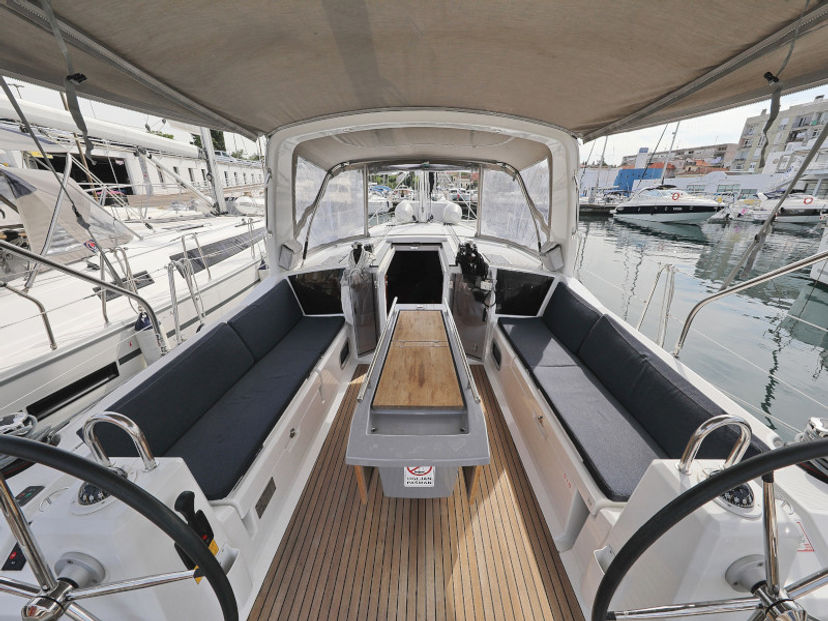 Beneteau OCEANIS 41.1 SEVEN 