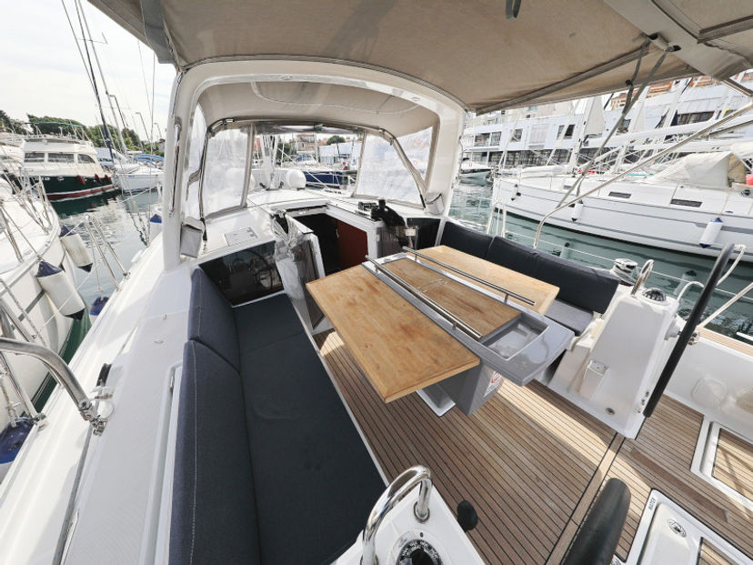 Beneteau OCEANIS 41.1 SEVEN 