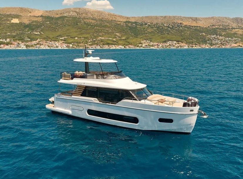 Azimut Yachts Magellano 60