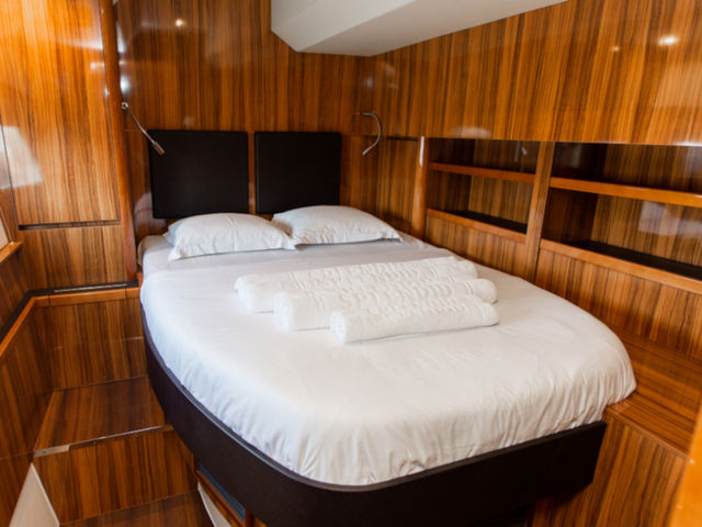 Aquila Yachts 44 Adriatic Z