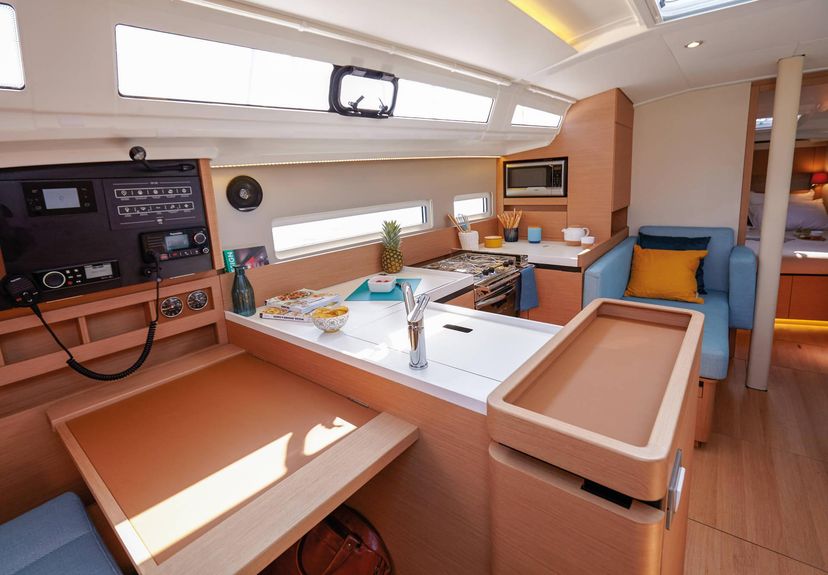 Jeanneau 410 Intrepida