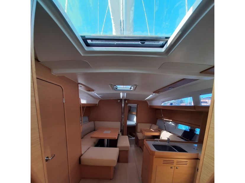 Dufour Yachts GRAND Hedoné