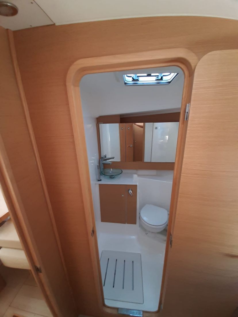 Dufour Yachts GRAND Hedoné