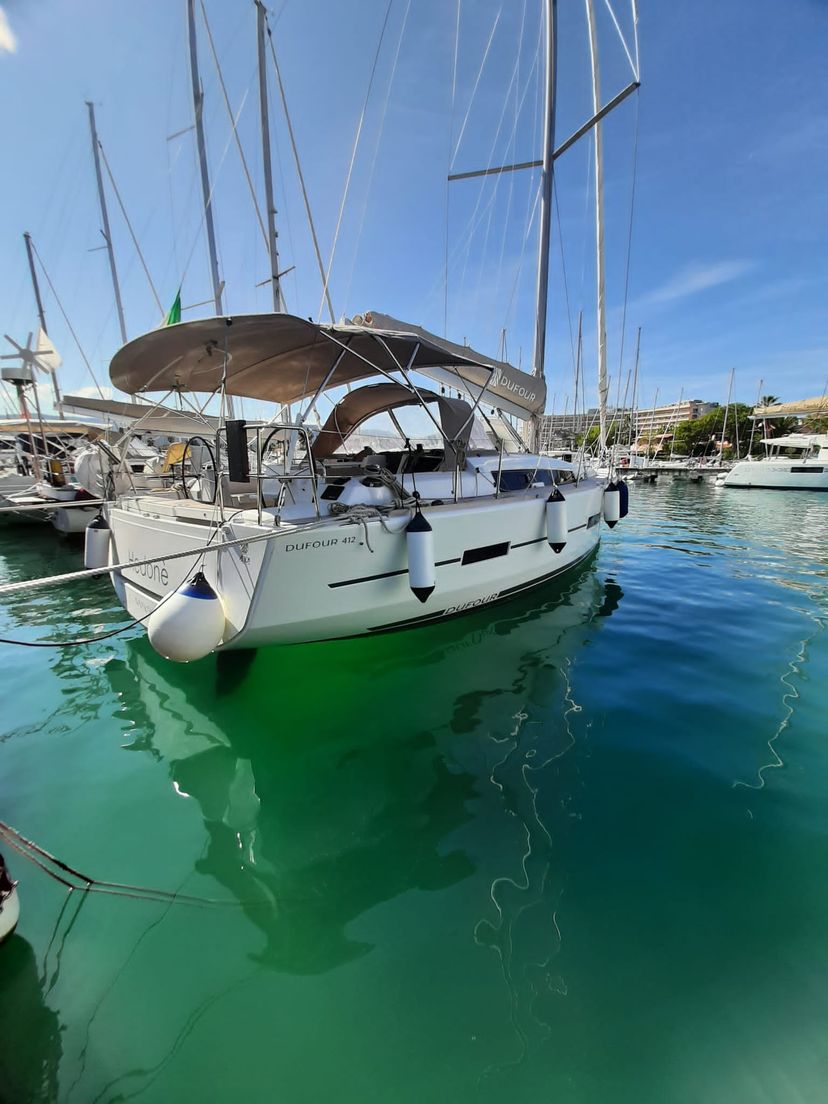 Dufour Yachts GRAND Hedoné