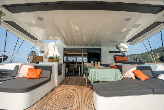 Lagoon 55 SAILUXE - Vega