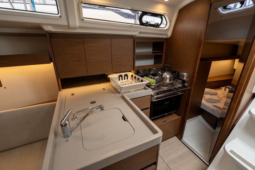 Beneteau 4.1 Pluto - Comfort line