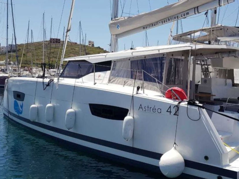 Fountaine Pajot 42 Wild Baleine