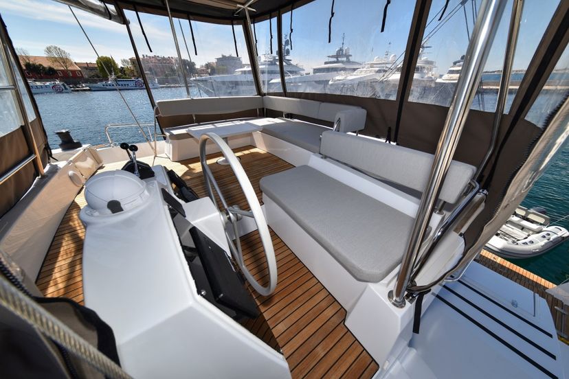 Bali Catamarans 4.6 Jako 2