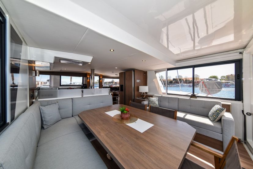 Bali Catamarans 4.6 Jako 2