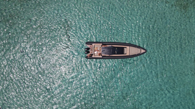 Technohull Explorer 40 AVALON DAY TRIPS