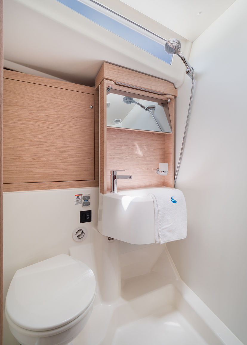 Beneteau OCEANIS 51.1 OCEAN HOUSE (WITH AC&GENERATOR)