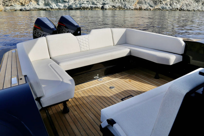 Technohull Technohull 40 Mykonos Day Trip