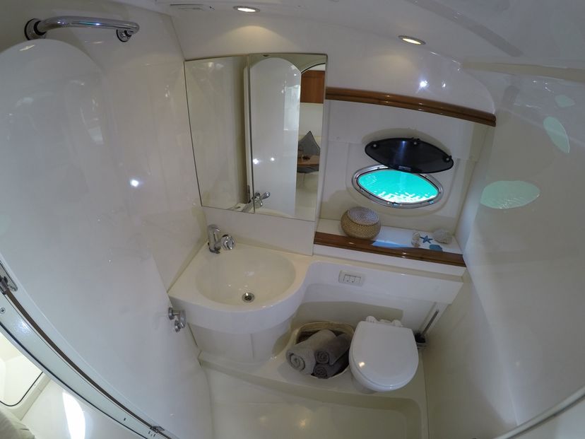 Pershing 37 Black Ball