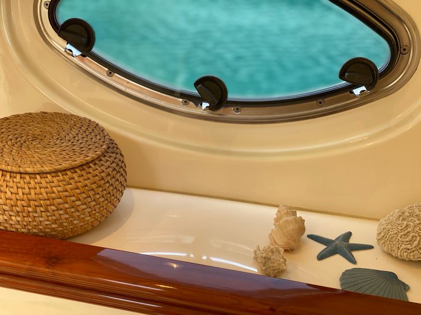 Pershing 37 Black Ball