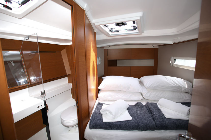 Jeanneau 410 Deba