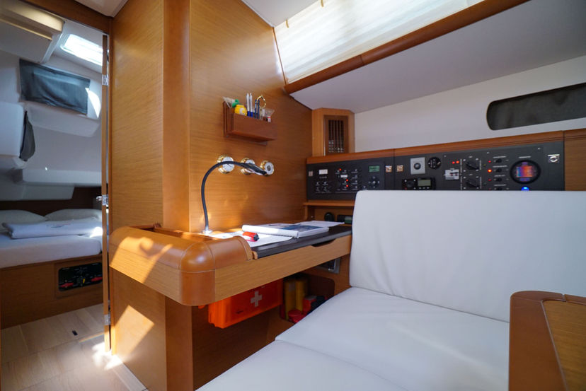 Jeanneau 47 Capricorn