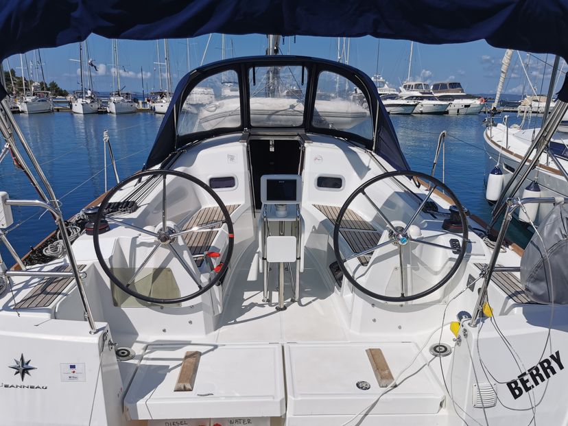 Jeanneau 49 Berry