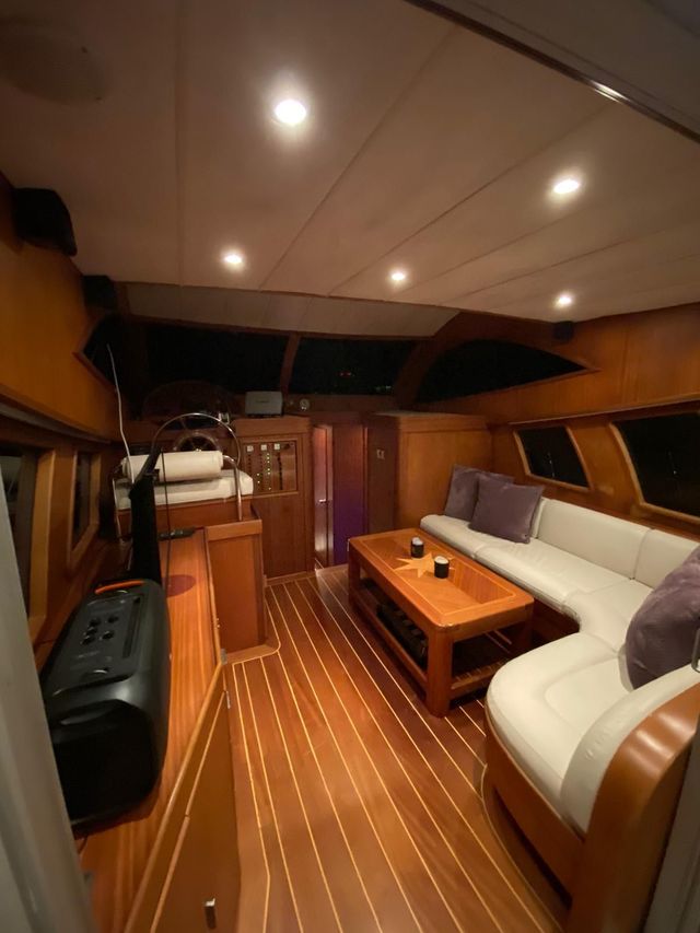 Custom Made Custom Made Exclusive1