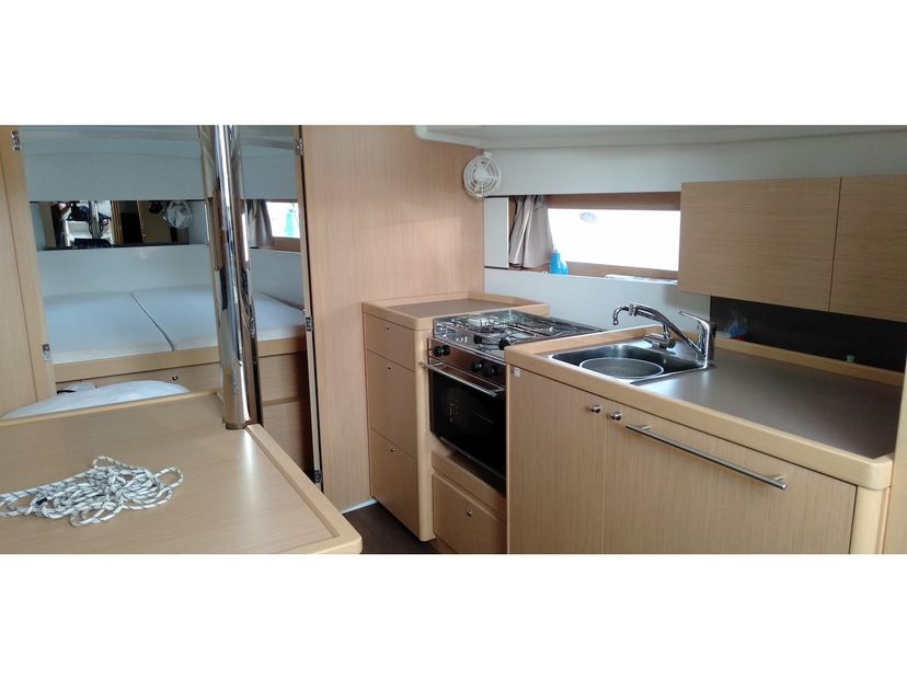 Beneteau 38 Follia