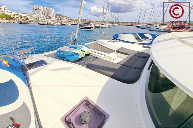 Lagoon 46 BLUE REGENERATION