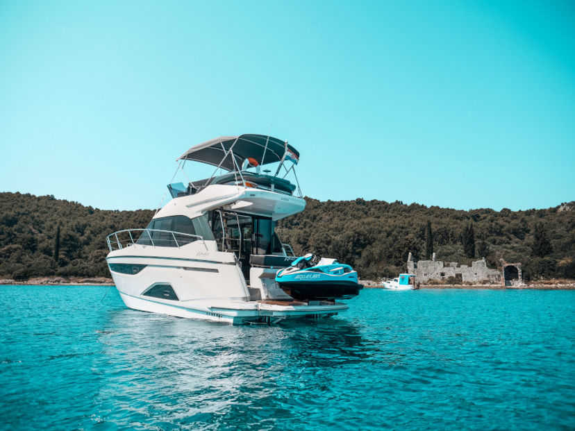 Bavaria Yachtbau R4 Borimir