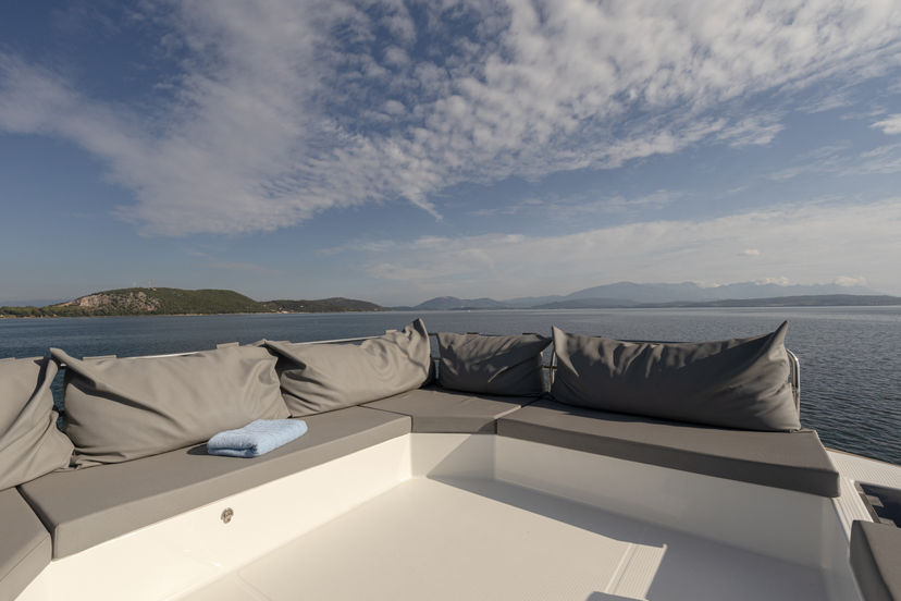 Fountaine Pajot 45 Vienna Pearl | A/C, Gen, Water-maker, 12 pax