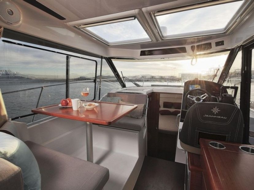 Jeanneau MERRY FISHER 895 BLANCA ROSA