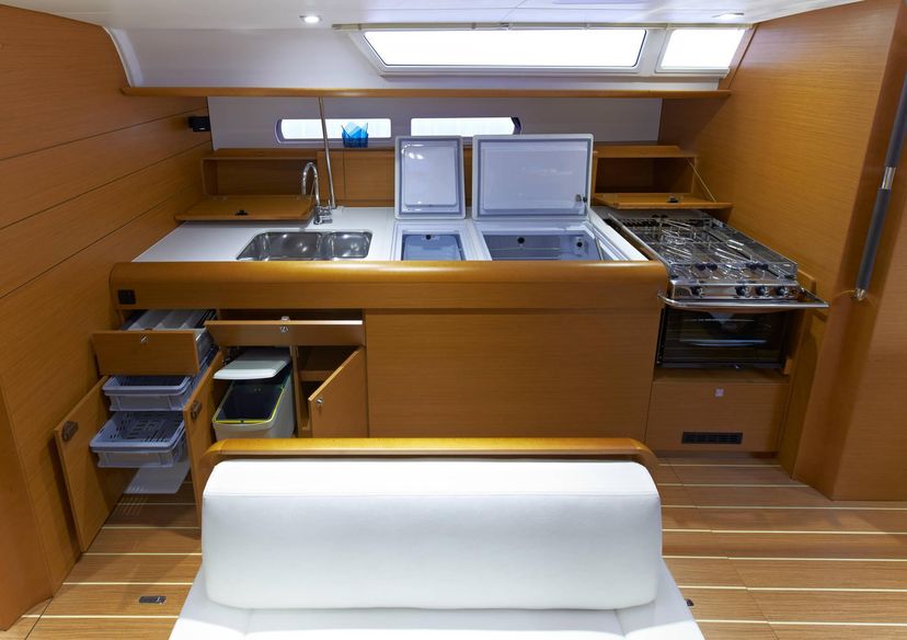 Jeanneau 47 Joy