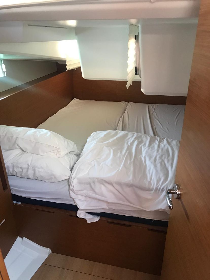 Jeanneau 49 ATHINA