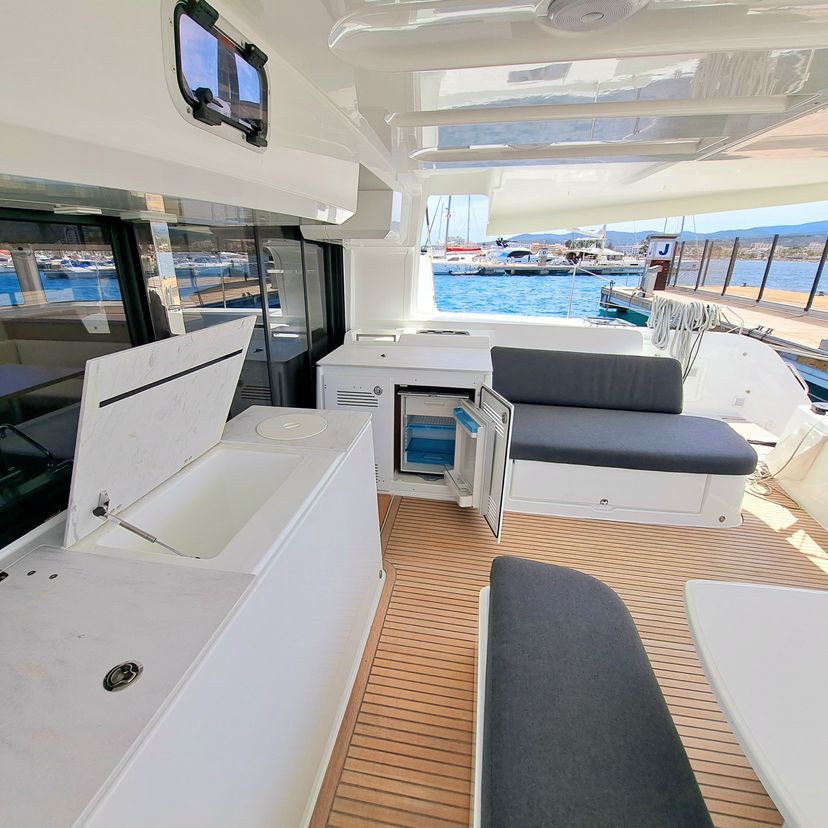 Lagoon 46 SILVER ELLI