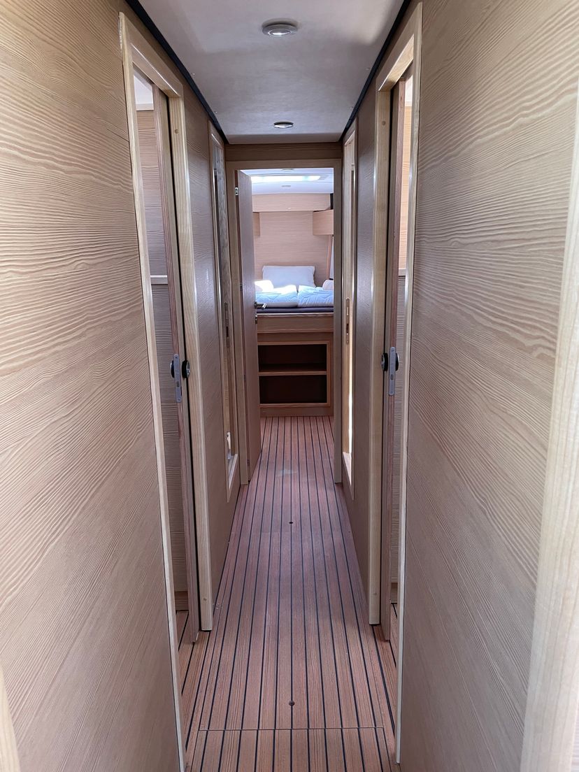 D&D Yachts 54 LUPELA