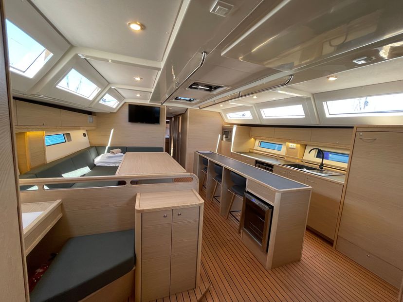D&D Yachts 54 LUPELA