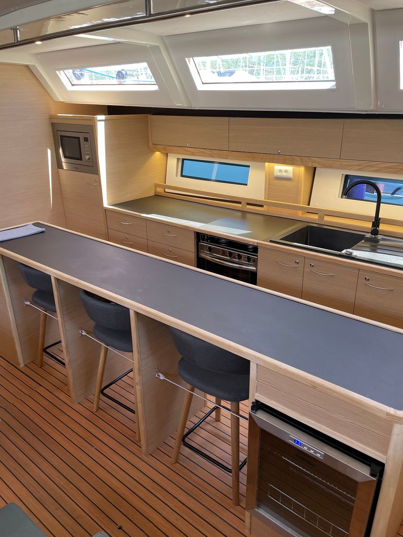 D&D Yachts 54 LUPELA