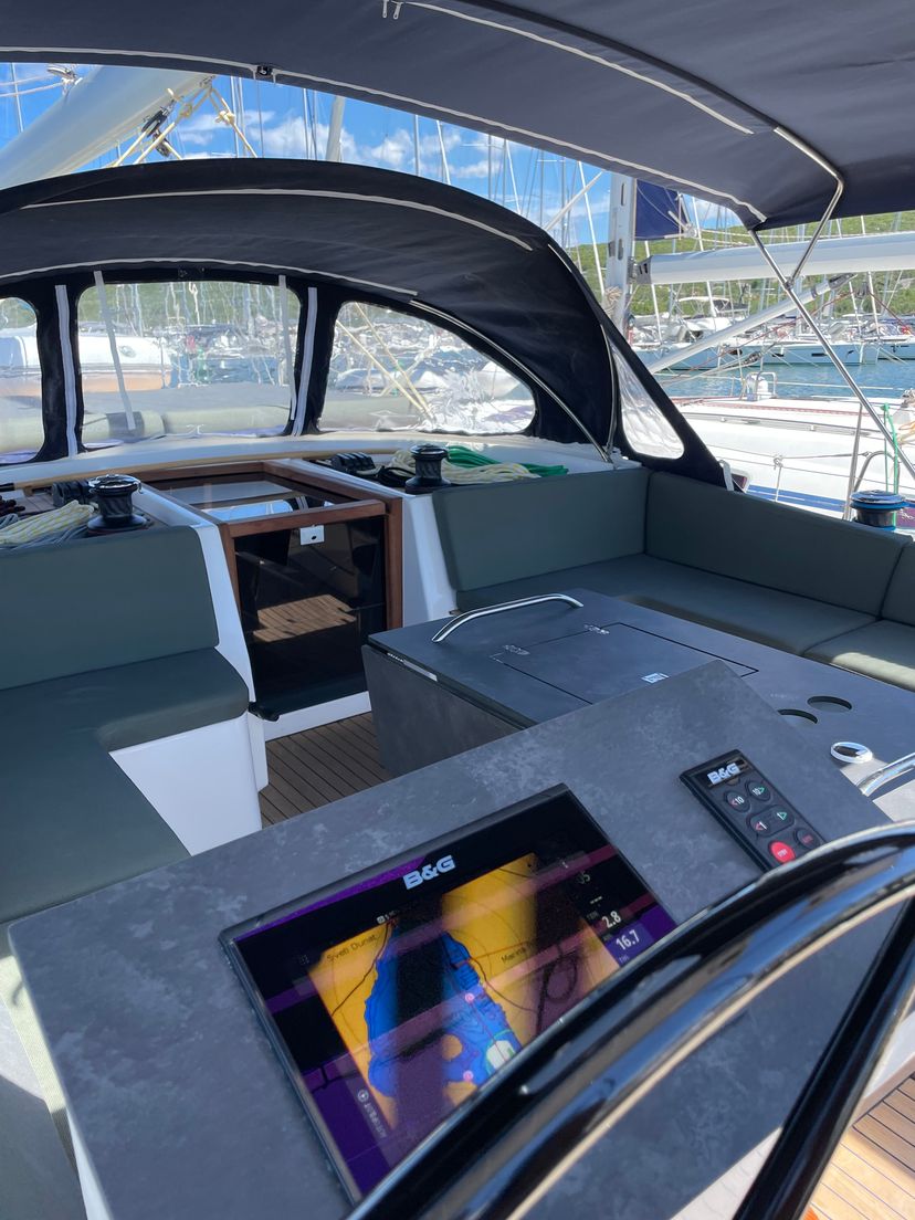 D&D Yachts 54 LUPELA