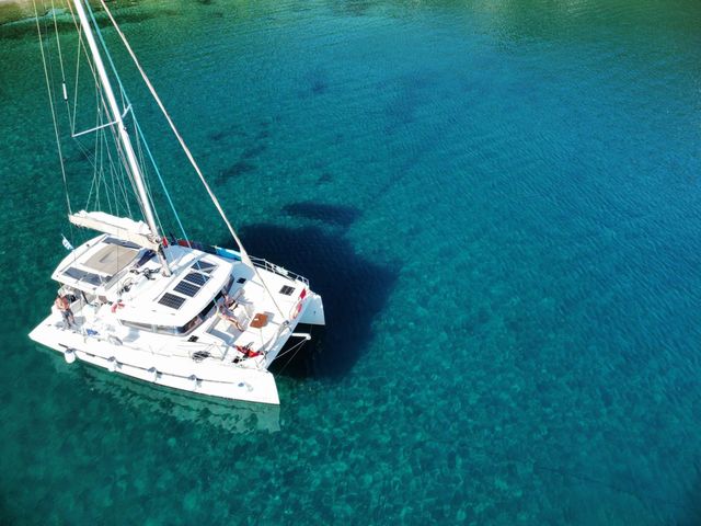 Bali Catamarans 4.1 Iris