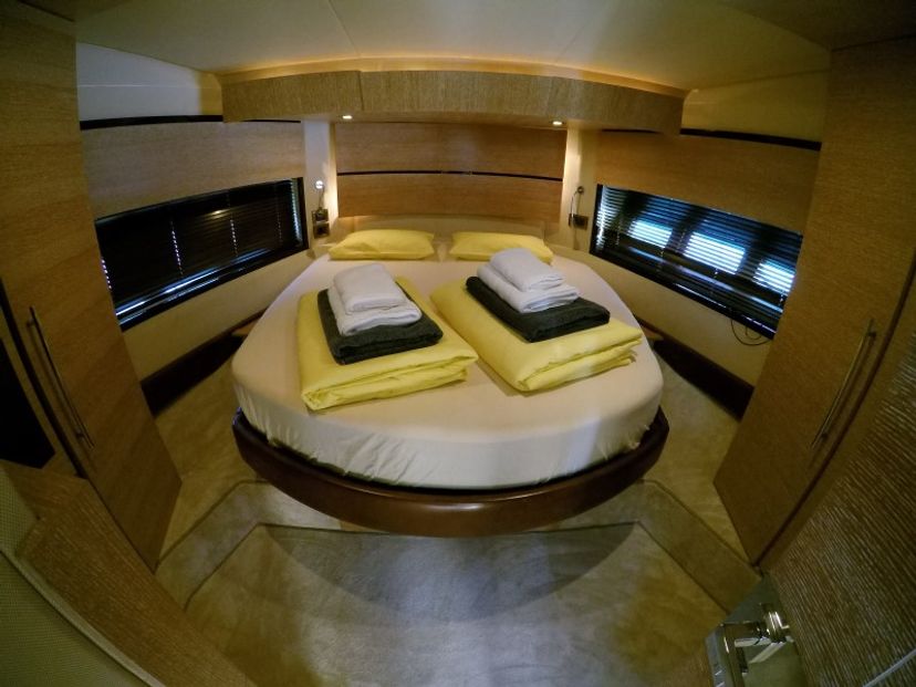 Azimut 47 LUMA