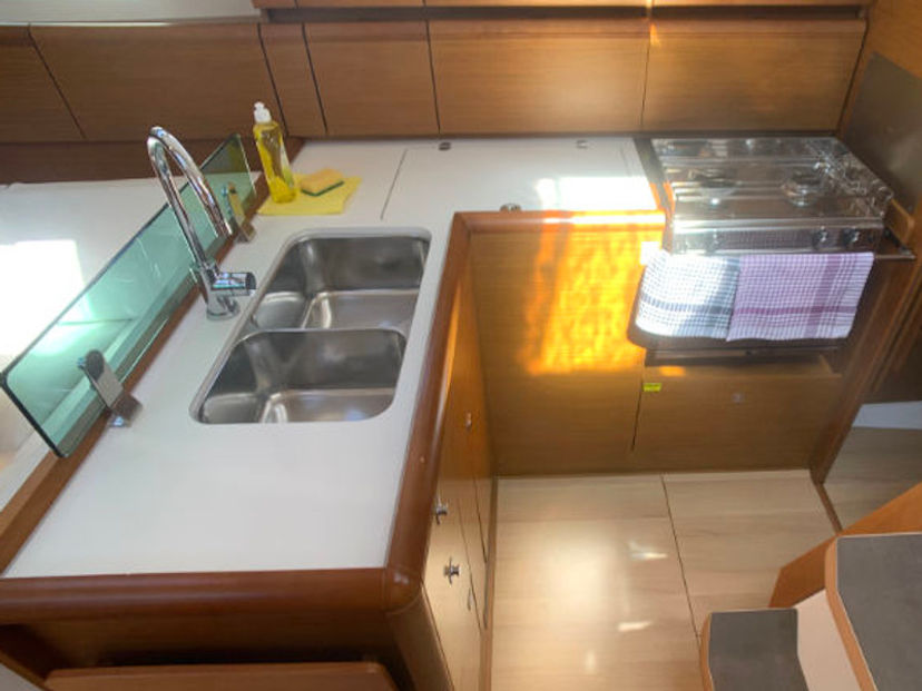 Jeanneau 38 Amadeus